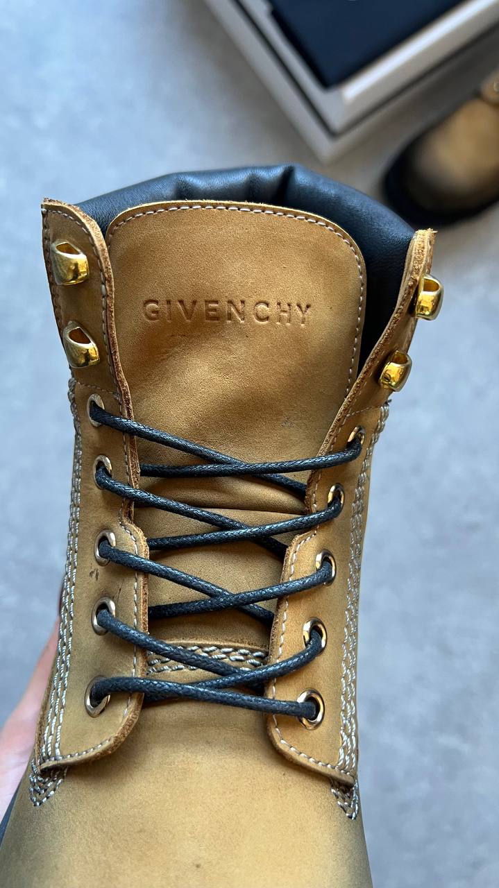 Givenchy Erkek Bot