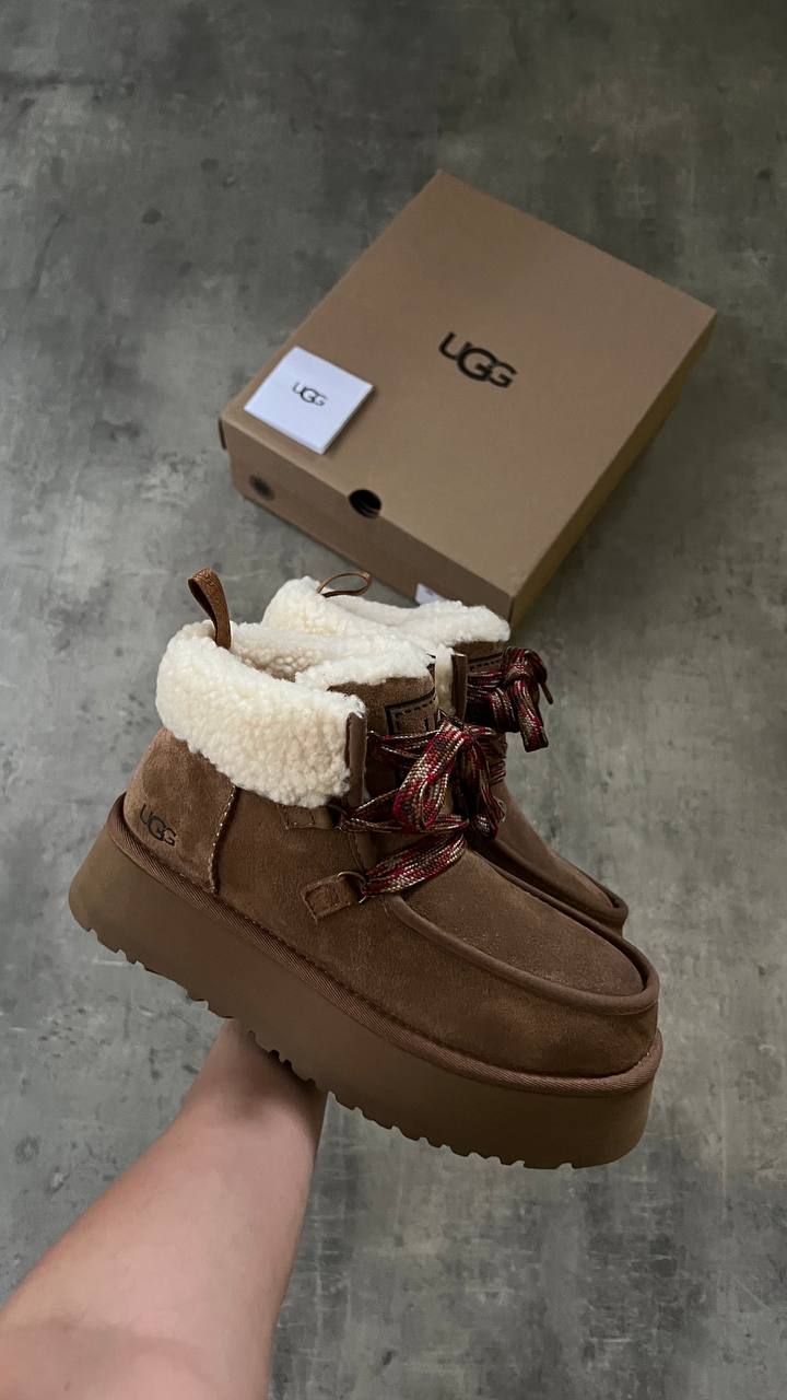 UGG FW23 Funkarra Boot In Leather Kadın