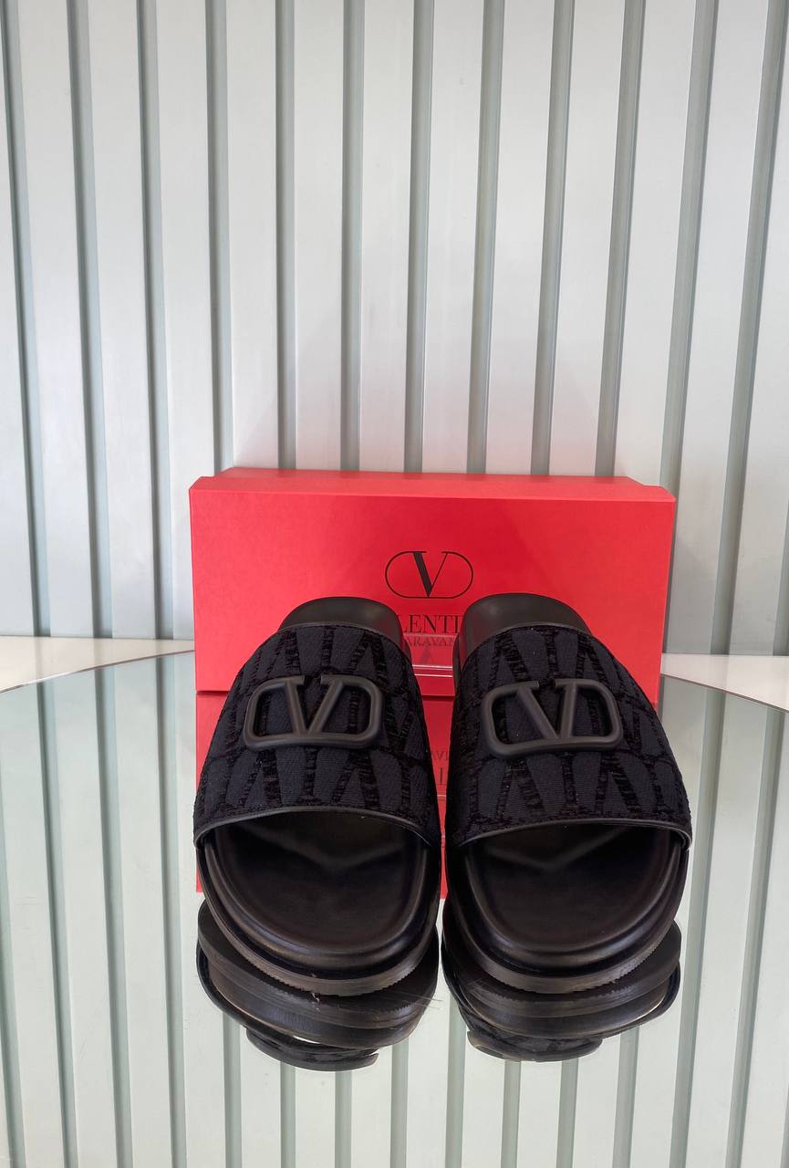 Valentino Vlogo Slipper Men