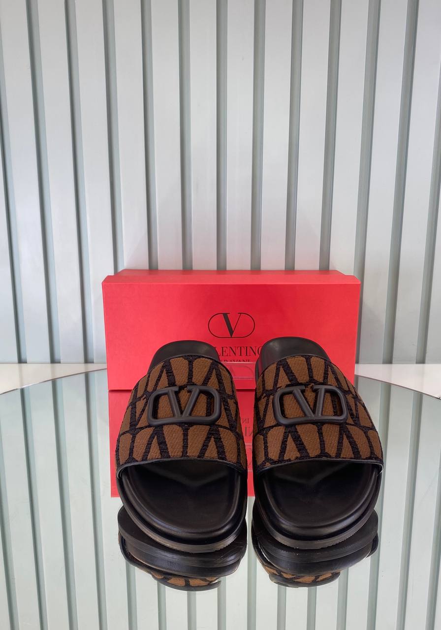 Valentino Vlogo Slipper Men