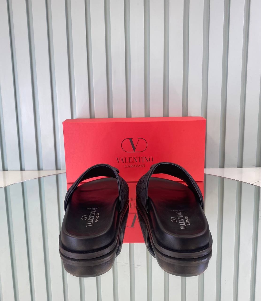 Valentino Vlogo Slipper Men