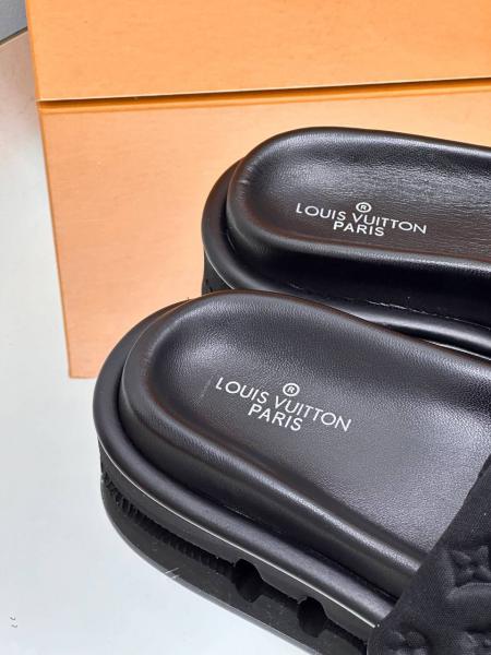 Louis Vuitton LV Women