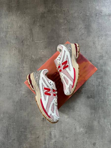 New Balance 1906R “White Red” (M1906RO)